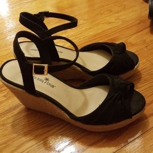 Knotted espadrille wedges